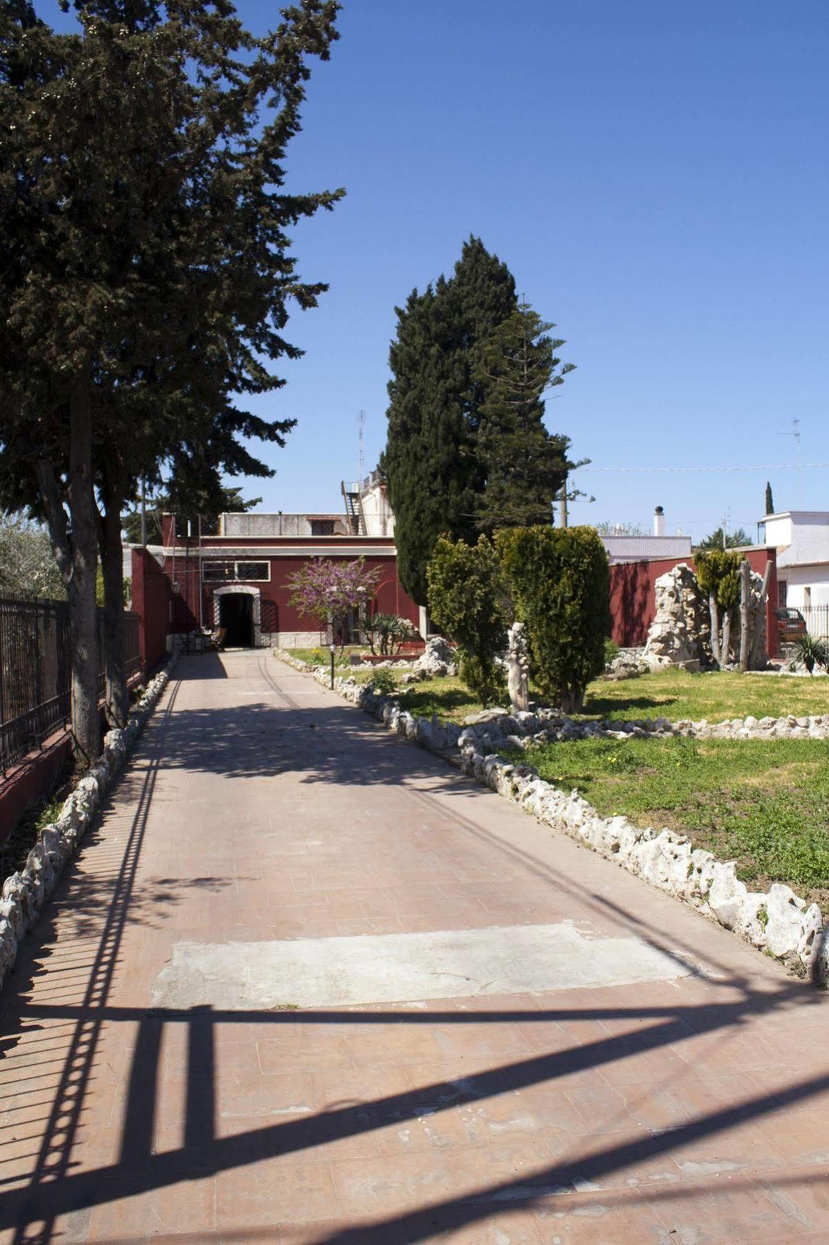 Simpson - Aeroporto Di Bari - Affittacamere Εξωτερικό φωτογραφία